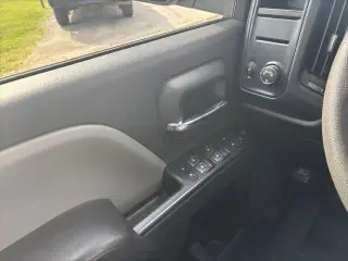 Chevrolet Silverado 2500HD 2018 4x4 Camion de trabajo 4p Cabina de tripulacion SB