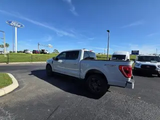 Ford F-150 2023 4x4 XLT 4p SuperCrew 6.5 ft. CB