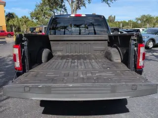 Ford F-150 2022 4x4 Lariat 4dr SuperCrew 5.5 ft. SB