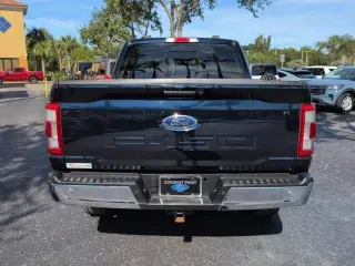 Ford F-150 2022 4x4 Lariat 4dr SuperCrew 5.5 ft. SB
