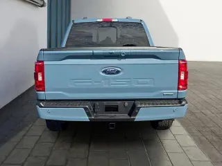 Ford F-150 2023 4x4 XLT 4p SuperCrew 5.5 ft. CB