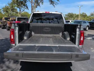 Ford F-150 2023 4x4 XLT 4p SuperCrew 5.5 ft. CB