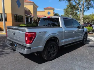 Ford F-150 2023 4x4 XLT 4p SuperCrew 5.5 ft. CB