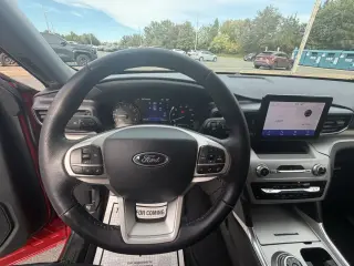 Ford Explorer 2023 AWD XLT SUV 4p