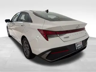 Hyundai ELANTRA Hybrid 2025 Azul Sedán 4 puertas