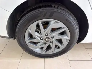 Hyundai ELANTRA Hybrid 2025 Azul Sedán 4 puertas
