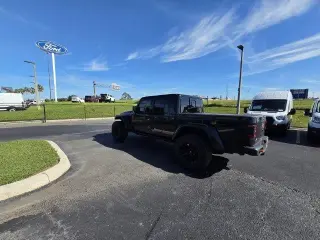 Jeep Gladiator 2021 4x4 Mojave 4dr Crew Cab 5.0 ft. SB