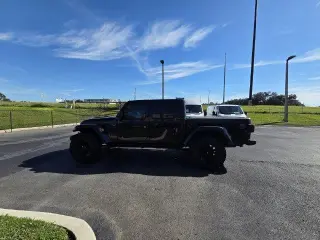 Jeep Gladiator 2021 4x4 Mojave 4dr Crew Cab 5.0 ft. SB