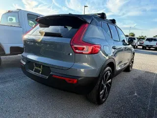 Volvo XC40 2021 AWD T5 R-Design 4dr SUV