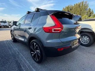 Volvo XC40 2021 AWD T5 R-Design 4dr SUV