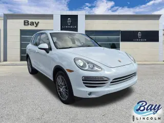 Porsche Cayenne 2014 con transmisión automática integral Platinum 4dr SUV