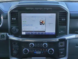 Ford F-150 2023 4x4 Lariat 4dr SuperCrew 6.5 ft. SB
