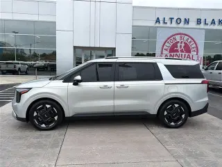 Carnaval Kia 2025 EX 4dr Mini-Van