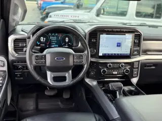 Ford F-150 2023 4x4 Lariat 4dr SuperCrew 5.5 ft. SB