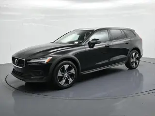 Volvo V60 Cross Country 2024 AWD B5 Plus 4dr Wagon