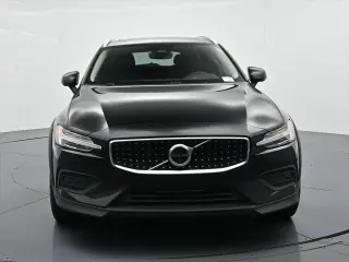 Volvo V60 Cross Country 2024 AWD B5 Plus 4dr Wagon