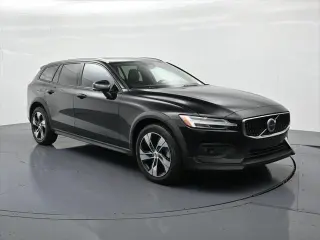 Volvo V60 Cross Country 2024 AWD B5 Plus 4dr Wagon