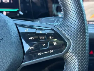 Volkswagen Golf R 2022 con tracción en las fouraz 4Motion 4 puertas Hatchback 6 cilindros