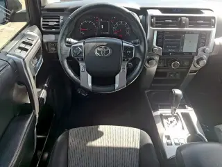 Toyota 4Runner 2020 4x4 SR5 4dr SUV