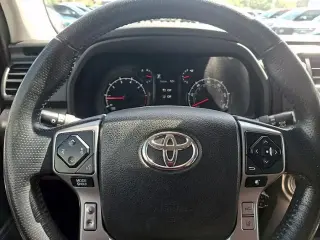 Toyota 4Runner 2020 4x4 SR5 4dr SUV