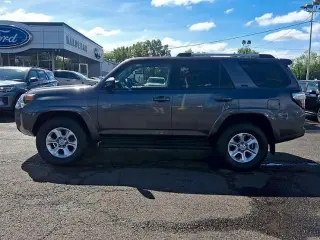 Toyota 4Runner 2020 4x4 SR5 4dr SUV