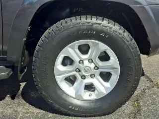 Toyota 4Runner 2020 4x4 SR5 4dr SUV