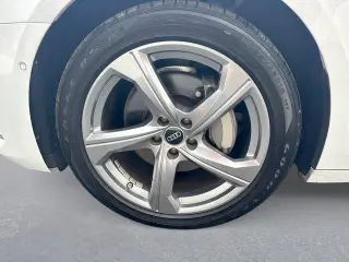 Audi A6 2024 AWD quattro Premium Plus 45 TFSI 4dr Sedán