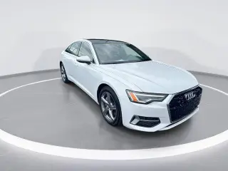 Audi A6 2024 AWD quattro Premium Plus 45 TFSI 4dr Sedán