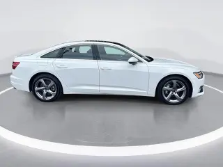 Audi A6 2024 AWD quattro Premium Plus 45 TFSI 4dr Sedán