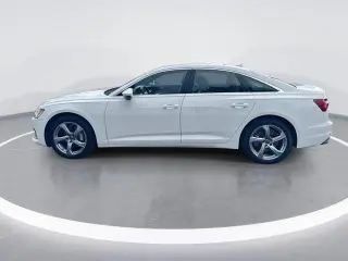 Audi A6 2024 AWD quattro Premium Plus 45 TFSI 4dr Sedán