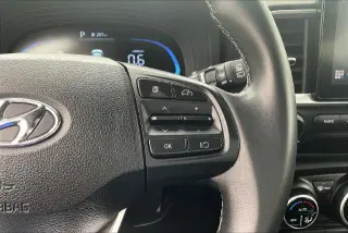 Vehículo Hyundai VENUE 2025 SEL, 4 puertas, Crossover