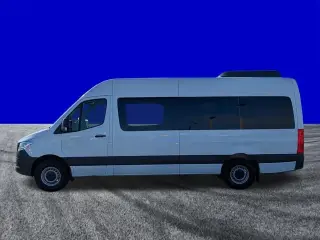 Mercedes-Benz Sprinter 2025 2500 3dr 170 in. WB High Roof Passenger Van (2.0L I4)