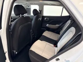 Hyundai VENUE 2026 SEL 4dr Crossover
