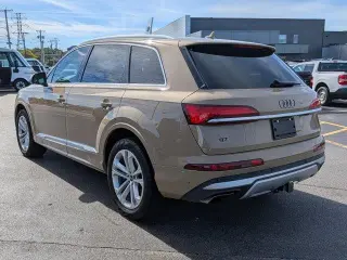 Audi Q7 2025 AWD quattro Premium 45 TFSI 4dr SUV