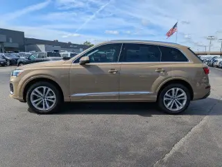Audi Q7 2025 AWD quattro Premium 45 TFSI 4dr SUV