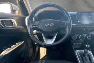 Hyundai VENUE 2025 SEL 4dr Crossover