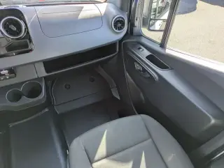 Mercedes-Benz Sprinter 2025 2500 3dr 170 in. WB High Roof Passenger Van (2.0L I4)