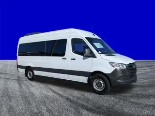 Mercedes-Benz Sprinter 2025 2500 3dr 170 in. WB High Roof Passenger Van (2.0L I4)