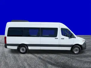 Mercedes-Benz Sprinter 2025 2500 3dr 170 in. WB High Roof Passenger Van (2.0L I4)