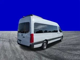 Mercedes-Benz Sprinter 2025 2500 3dr 170 in. WB High Roof Passenger Van (2.0L I4)
