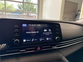 Hyundai ELANTRA 2025 SE 4dr Sedan