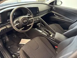 Hyundai ELANTRA 2025 SE 4dr Sedan