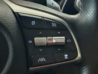 Genesis G70 2023 2.0T 4dr Sedán