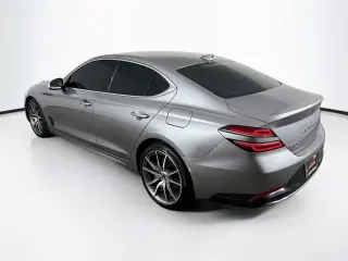 Genesis G70 2023 2.0T 4dr Sedán