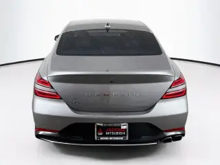 Genesis G70 2023 2.0T 4dr Sedán