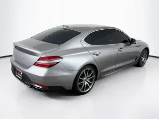 Genesis G70 2023 2.0T 4dr Sedán