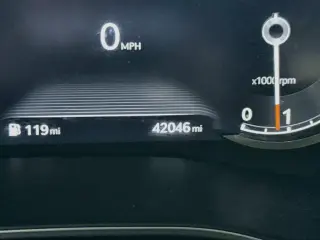 Genesis G70 2023 2.0T 4dr Sedán
