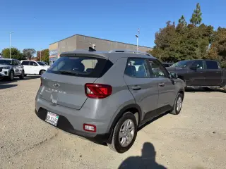 Hyundai VENUE 2020 SEL 4dr Crossover