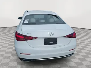 Mercedes-Benz Clase C 2025 C 300 Sedán 4 puertas