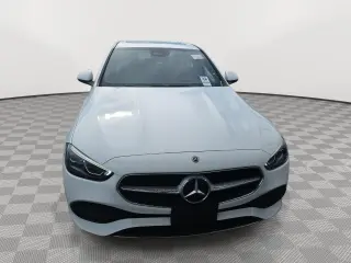 Mercedes-Benz Clase C 2025 C 300 Sedán 4 puertas
